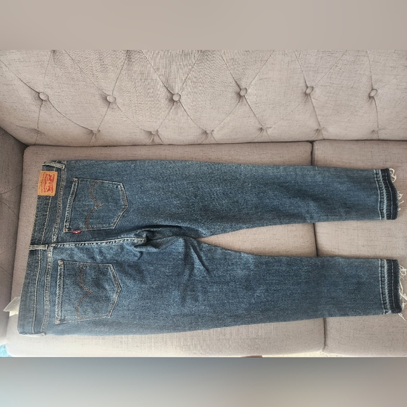 711 Levi's skinny jeans size 32 - Picture 3 of 10